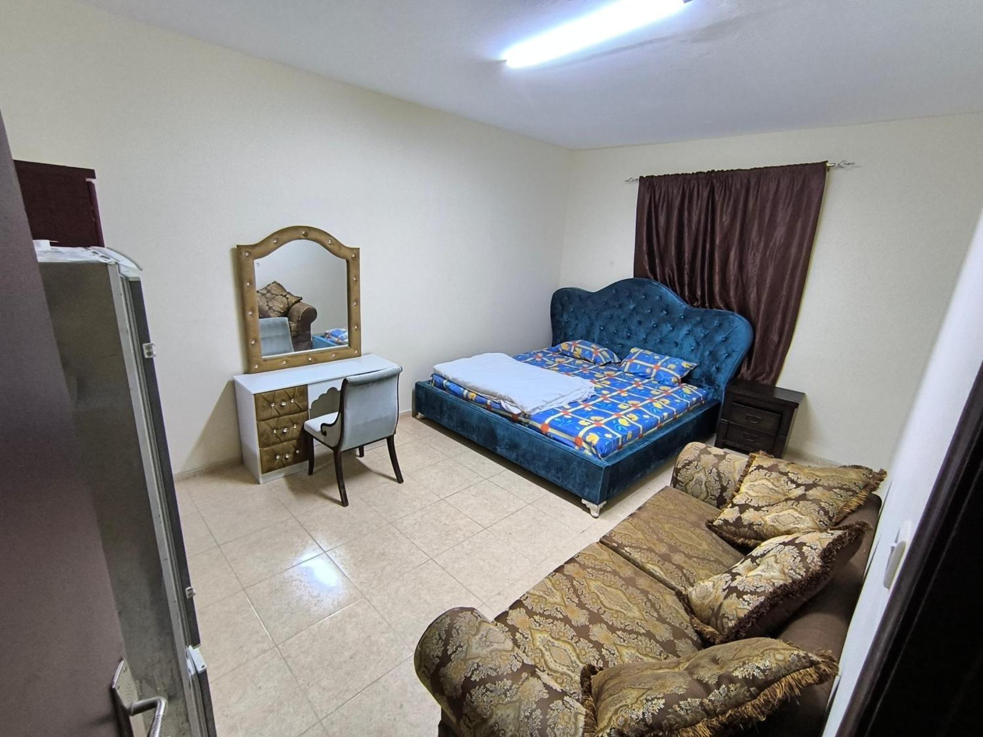 Opposite Mega Mall In Telephone Shops Roundabout Flat No 203 Séjour chez l'habitant