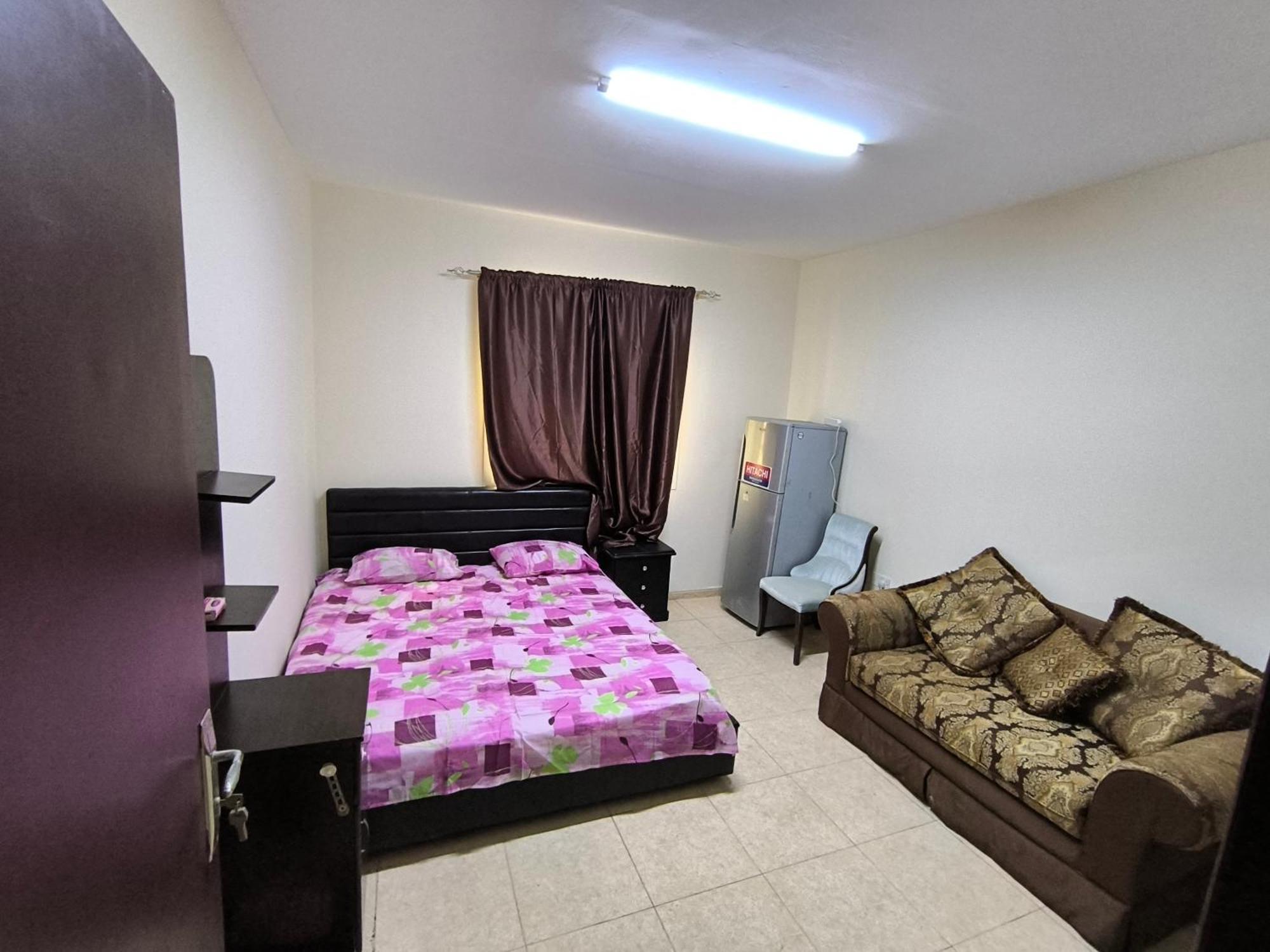 Séjour chez l'habitant Opposite Mega Mall In Telephone Shops Roundabout Flat No 203 *