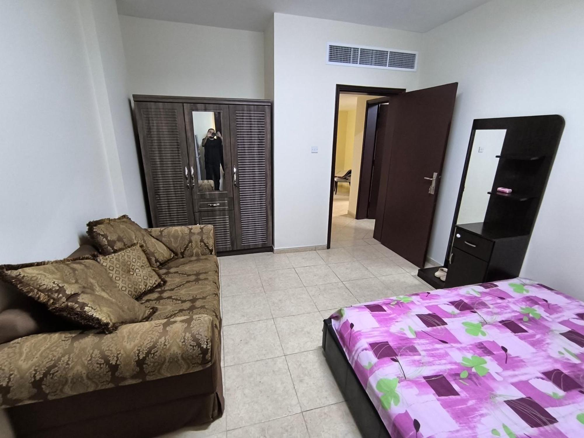 Opposite Mega Mall In Telephone Shops Roundabout Flat No 203 Séjour chez l'habitant